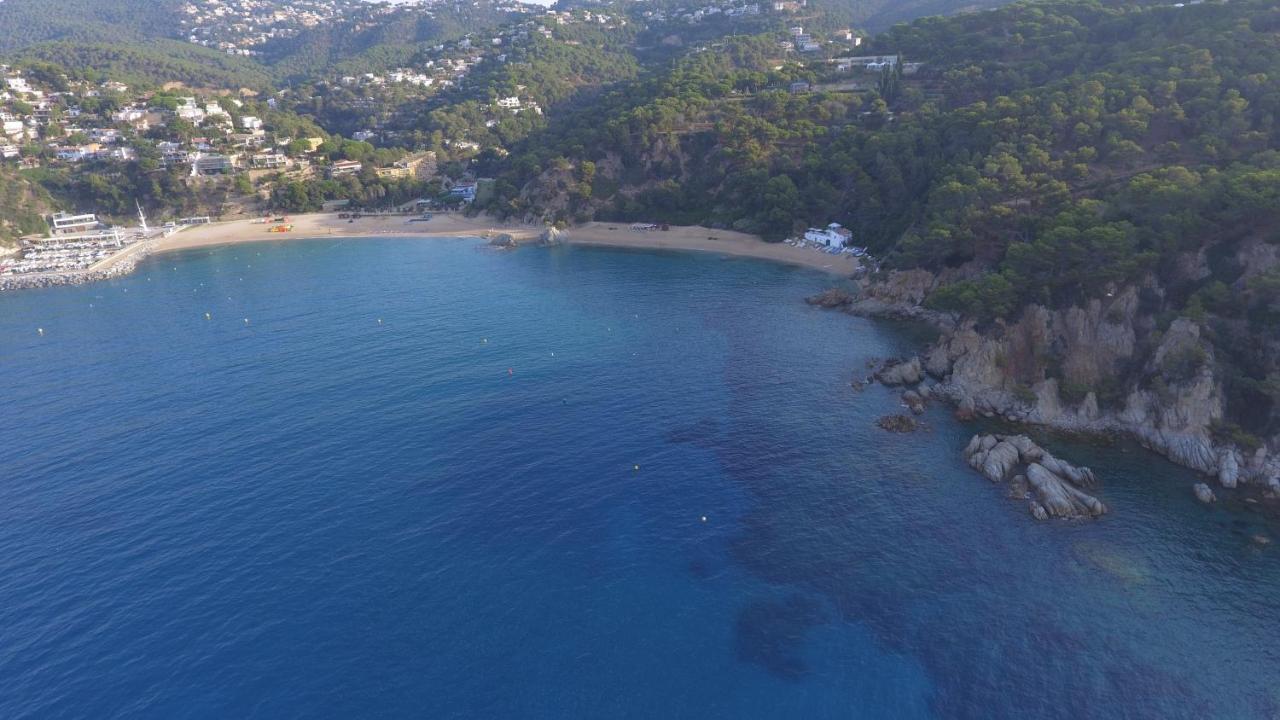 Happy Camp Mobile Homes In Camping Senia Cala Canyelles Lloret de Mar Exterior foto